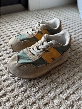 New Balance Kids Beige, Green and Yellow Sneaker